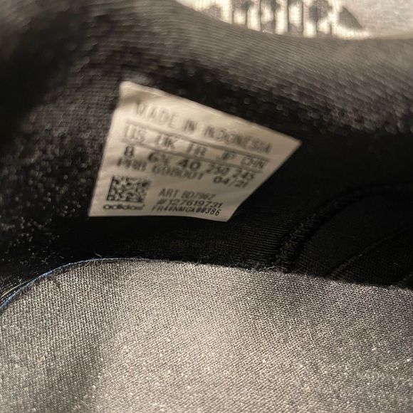 Adidas Swift Run size 8 barely wore 3 times great condition like brand new - Picture 4 of 5